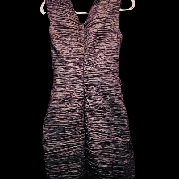 🍾 Calvin Klein | Metallic Ruched Cocktail Dress | $40 | Size 6 | Party Ready 🍾 - Picture 4 of 7